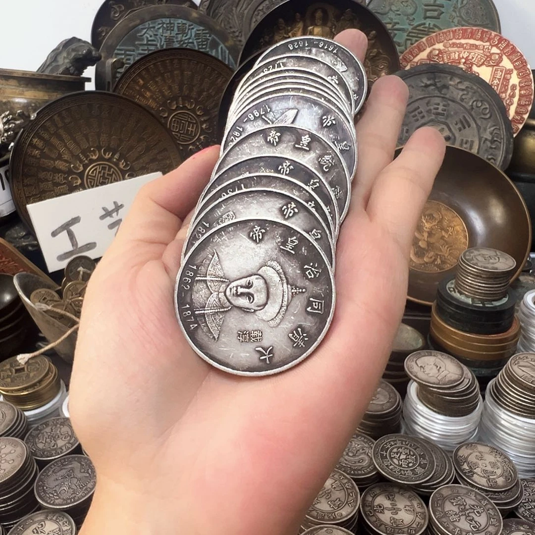 金属复古风格摆件