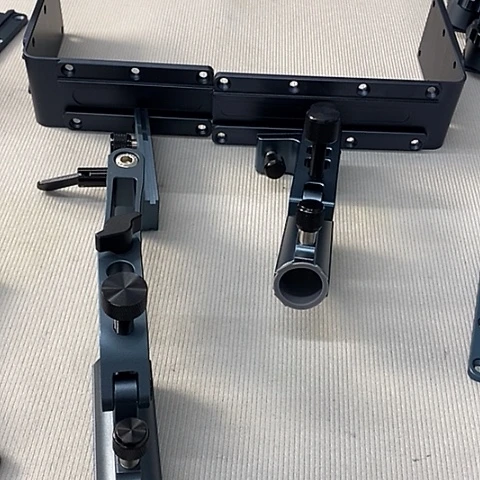 左手拐角➕前置大包围枪色划痕