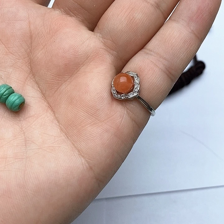 南红玛瑙未镶嵌珠宝奇石