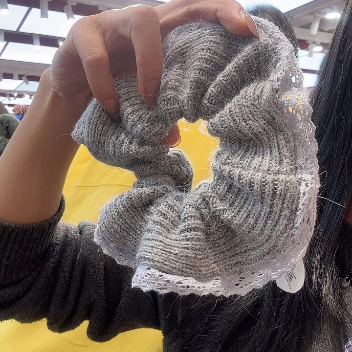 非金属布艺灰色灰边针织发圈