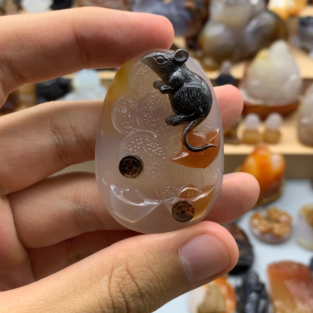 玛瑙/玉髓颈饰未镶嵌窃**语