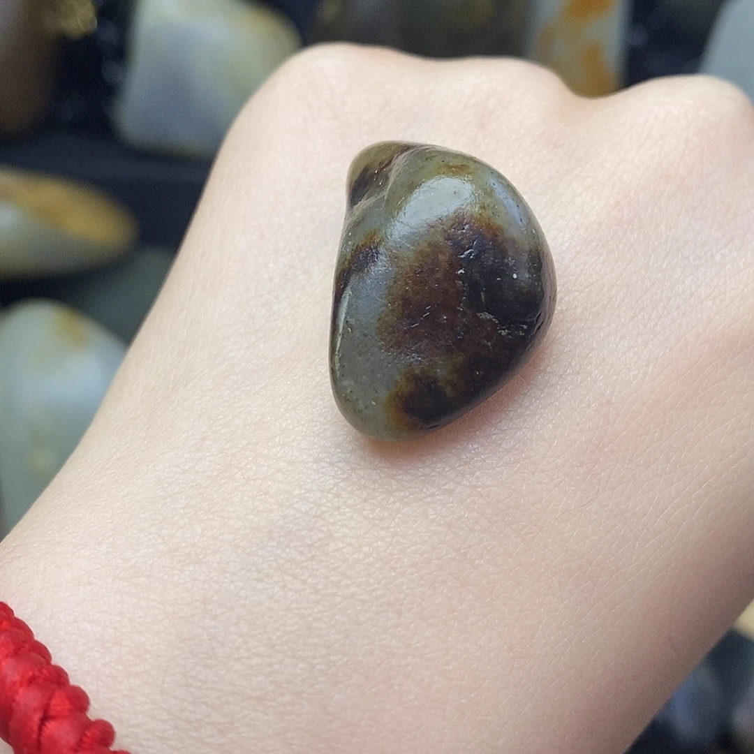 王***）和田玉未镶嵌颈饰