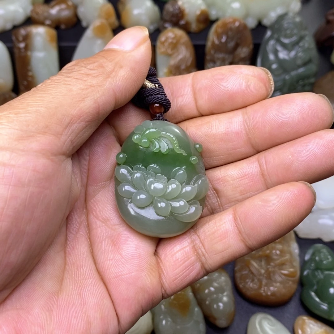 紫***璃颈饰未镶嵌和田玉