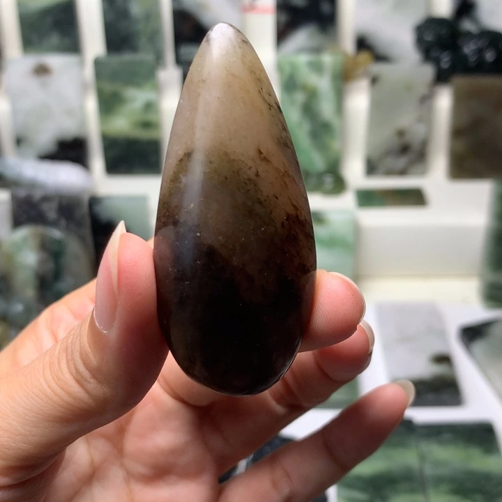 独山玉未镶嵌颈饰