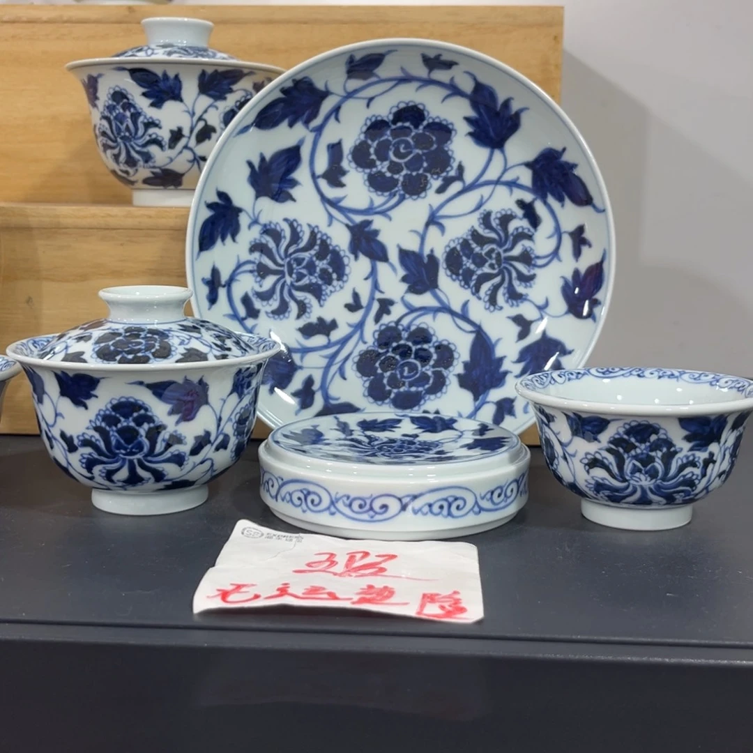 青花仿元四相牡丹