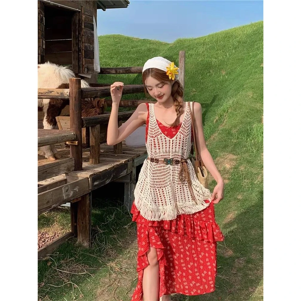 套装女夏季云南度假海边镂空穿搭流苏罩衫碎花吊带连衣裙子