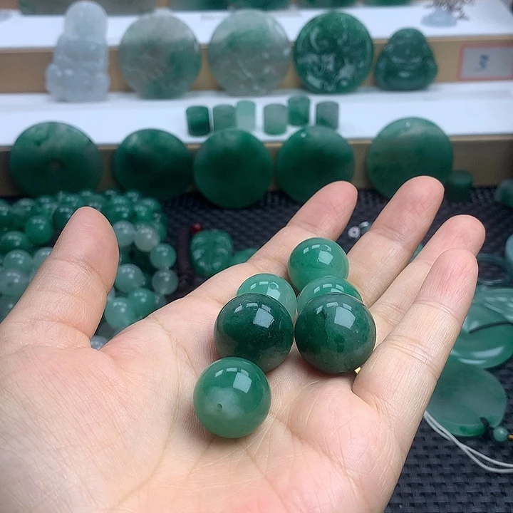 未镶嵌石英质玉珠宝半成品风***起