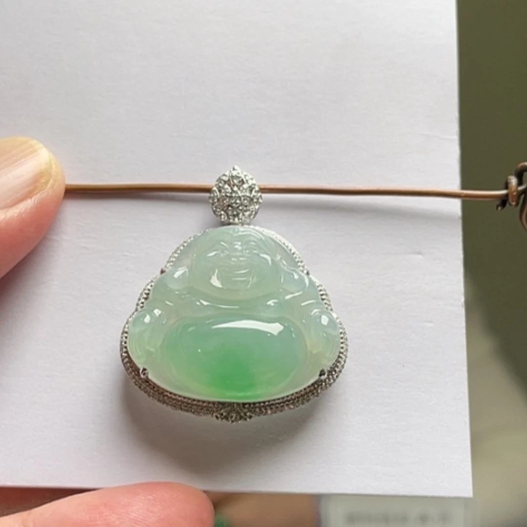 【闪购商品】吊坠(不含链)18K金镶嵌翡翠