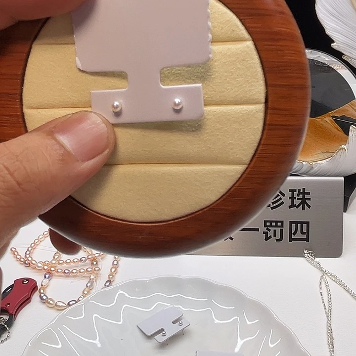 银S925镶嵌耳饰淡水珍珠