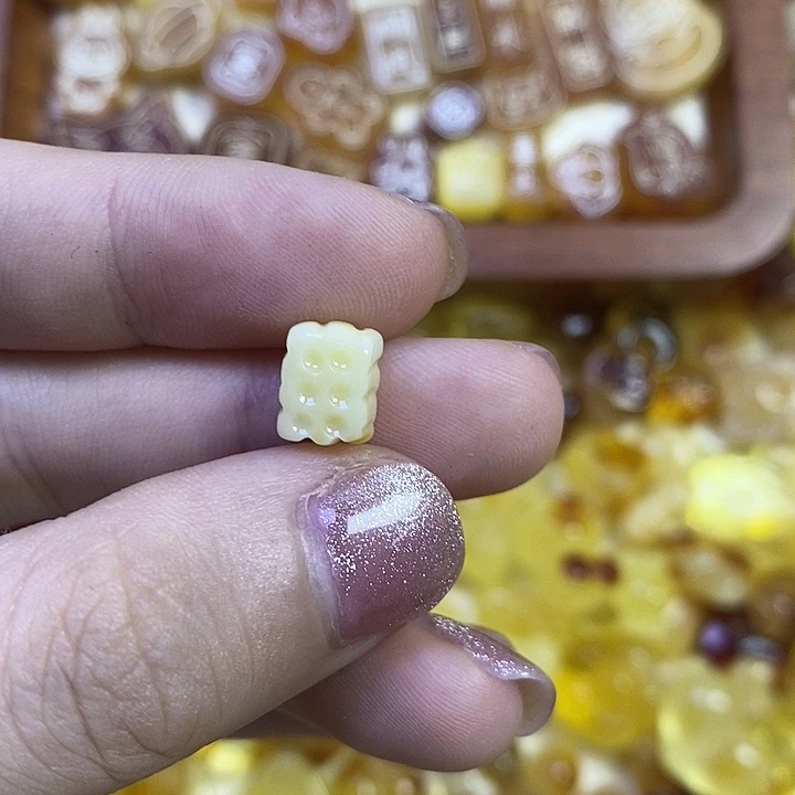 吊坠橄榄核小饼干