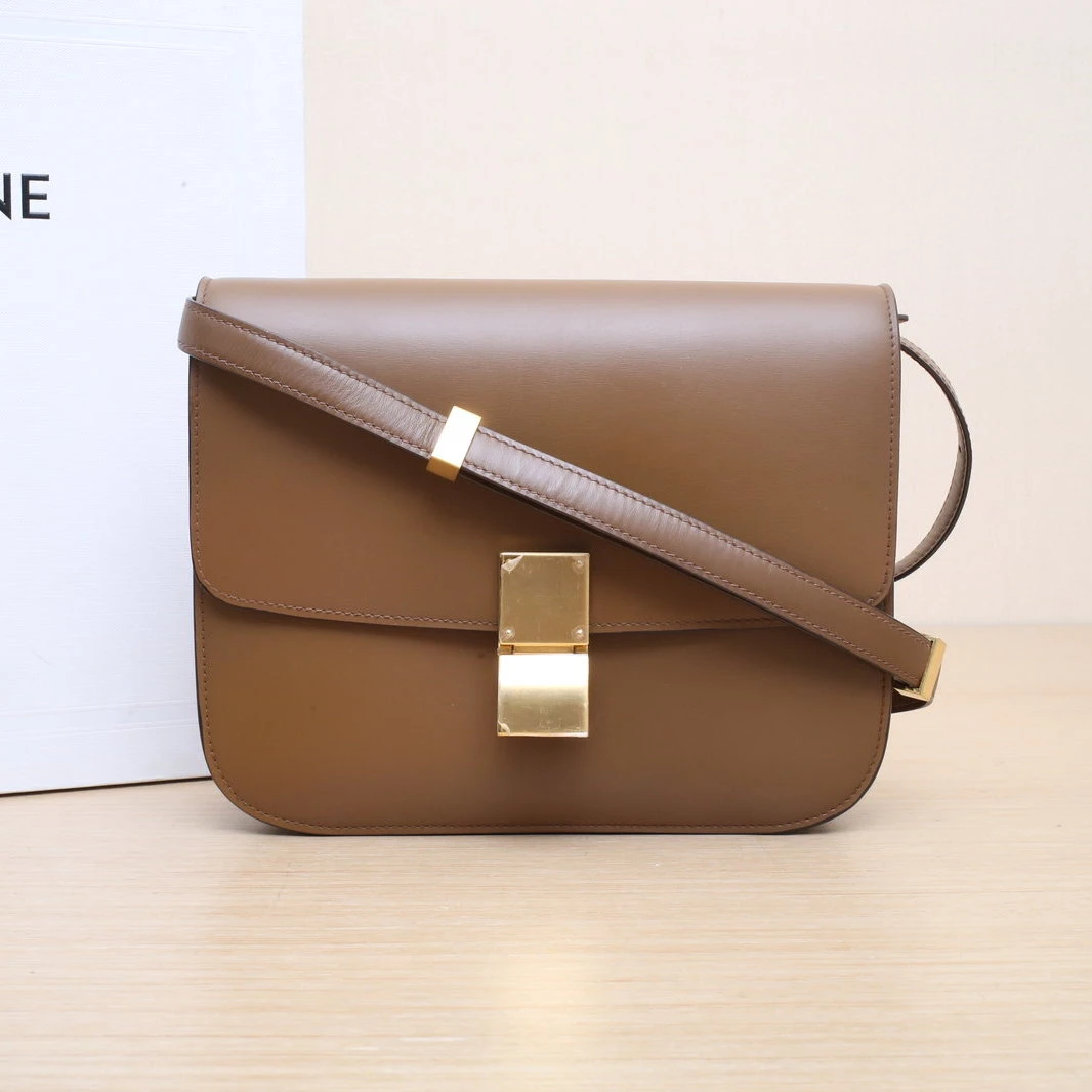 95新 Celine/思琳 【娇】Classic Box 中号金棕色皮革C金扣 297955