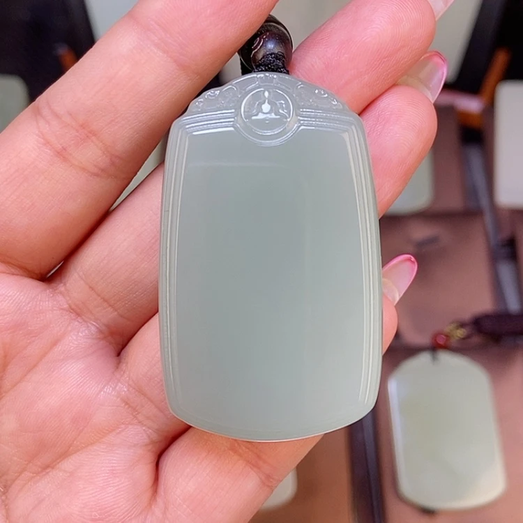 【闪购商品】颈饰未镶嵌和田玉