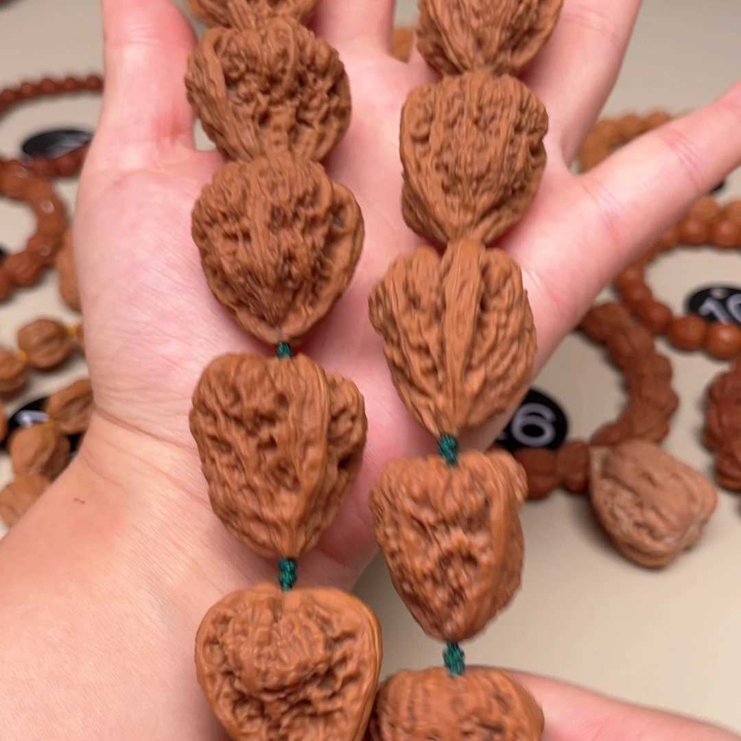 吊坠文玩核桃东*红南疆