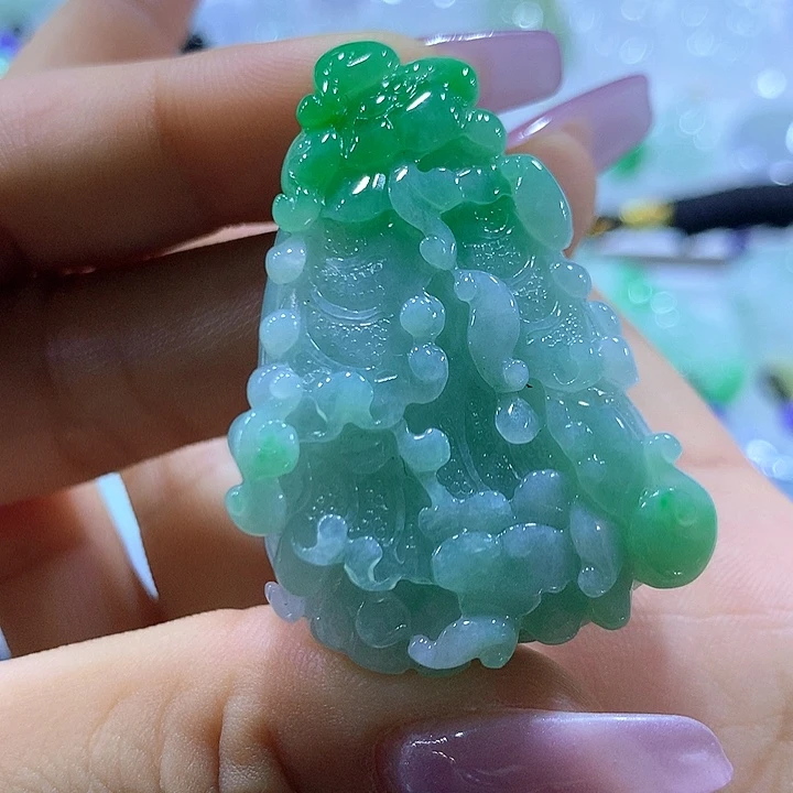 翡翠未镶嵌颈饰天然翡翠A货吊坠
