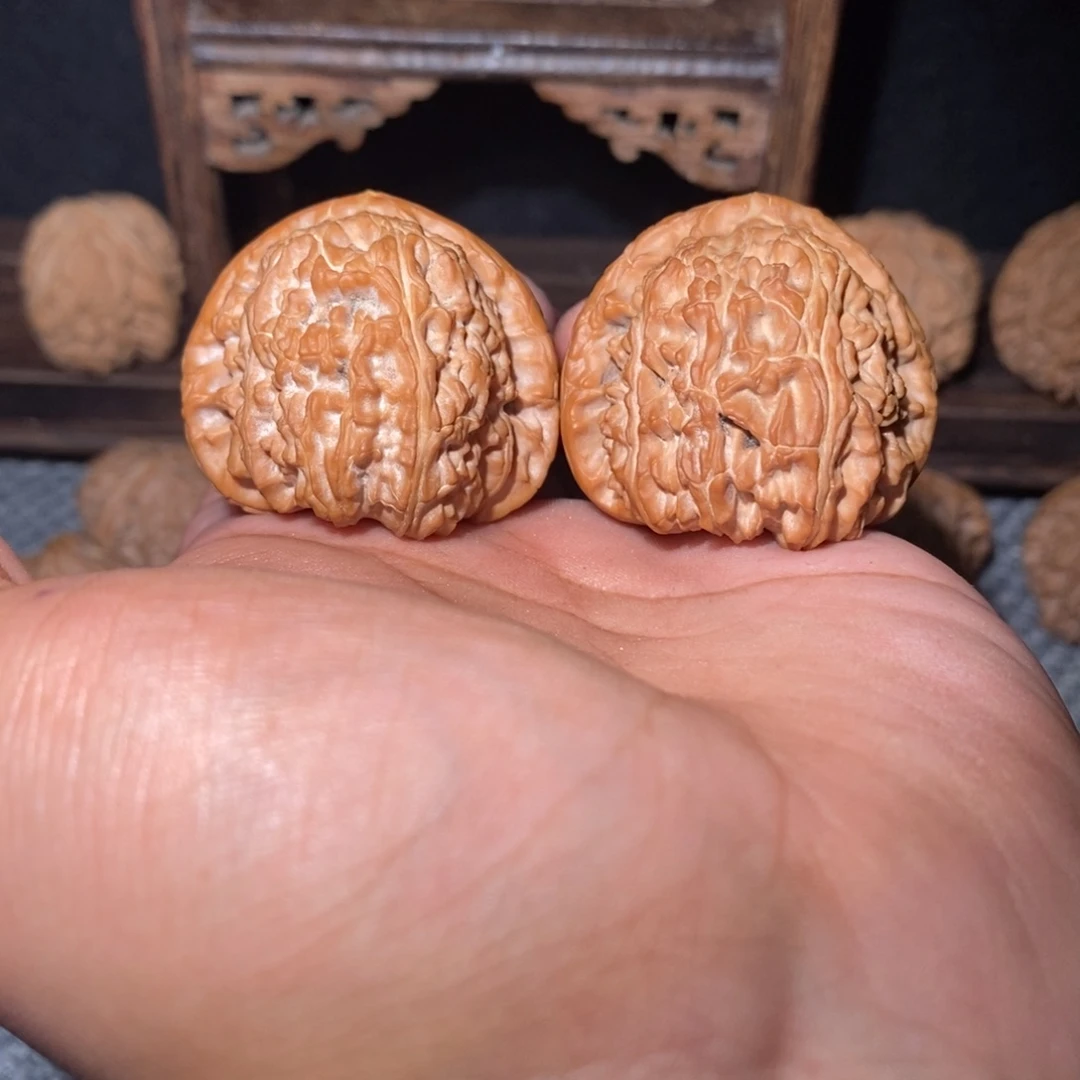 把件桃核40尺三角白