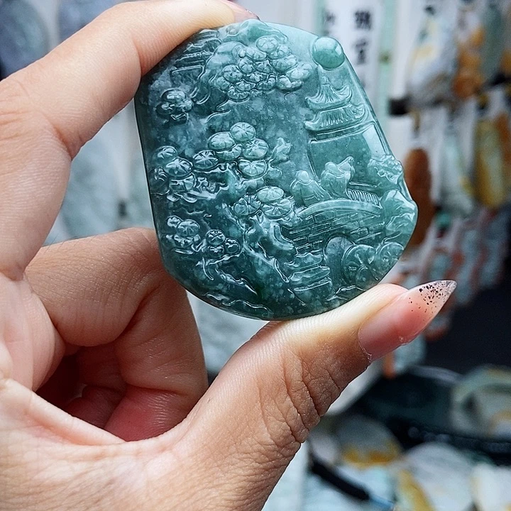 翡翠未镶嵌颈饰翡翠