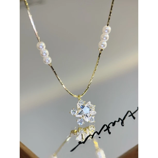 镀K金 冬日初雪 雪花轻奢小众圣诞礼物项链Y202