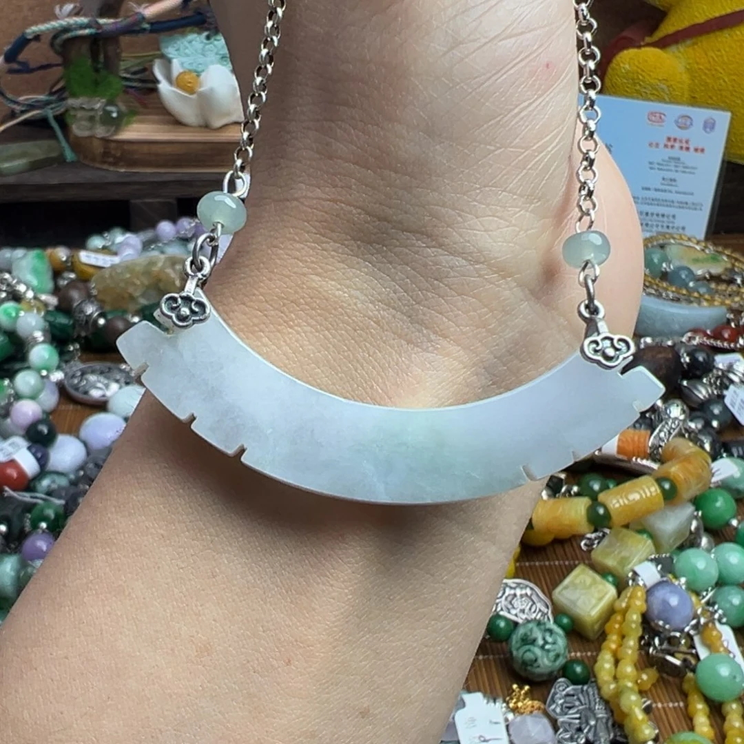 翡翠未镶嵌颈饰吊坠