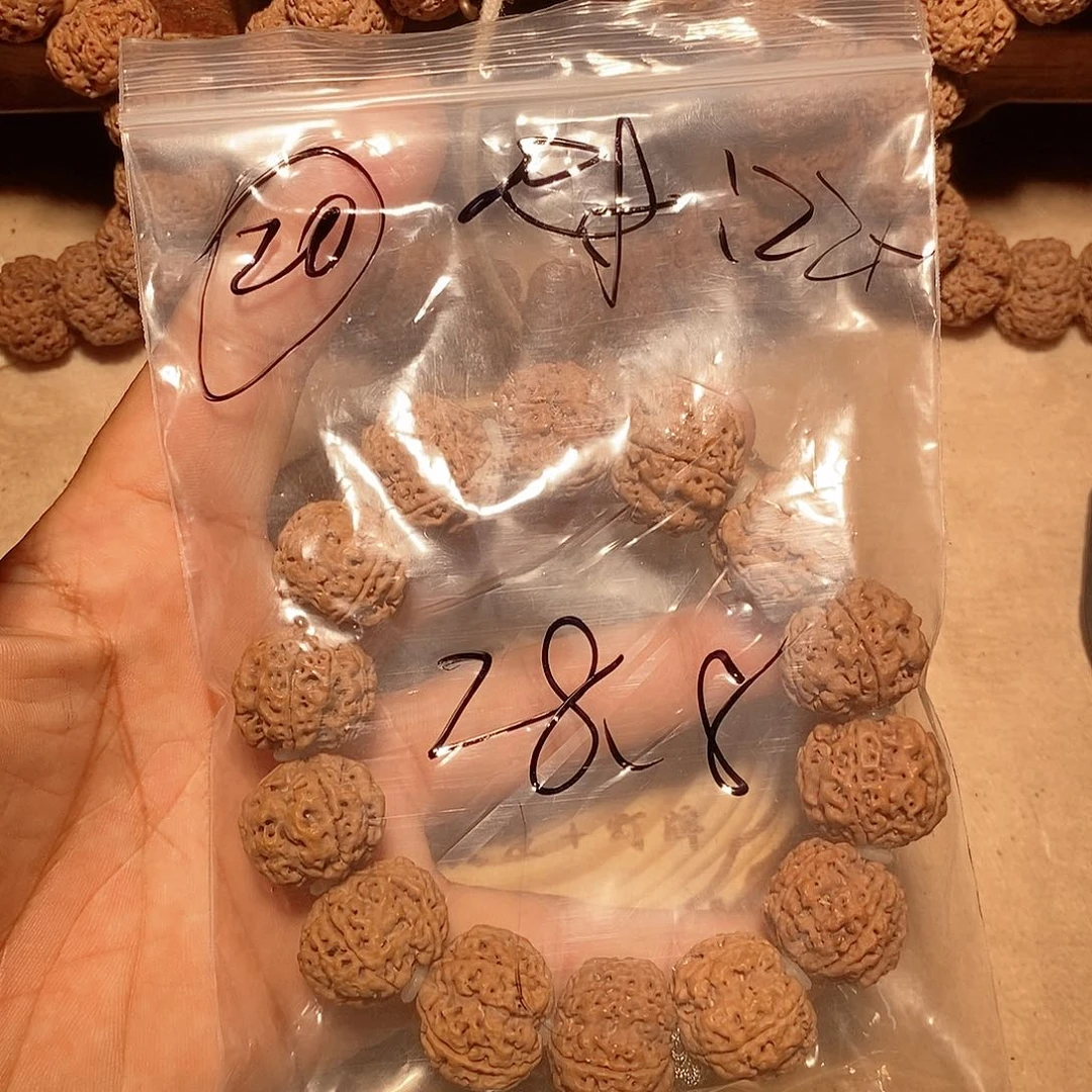 手串金刚菩提20。
