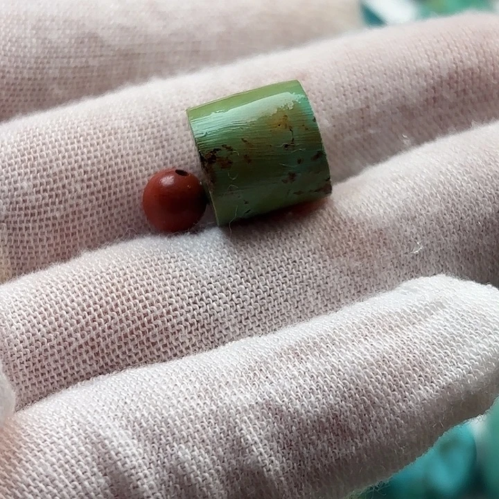 南红玛瑙未镶嵌珠宝奇石