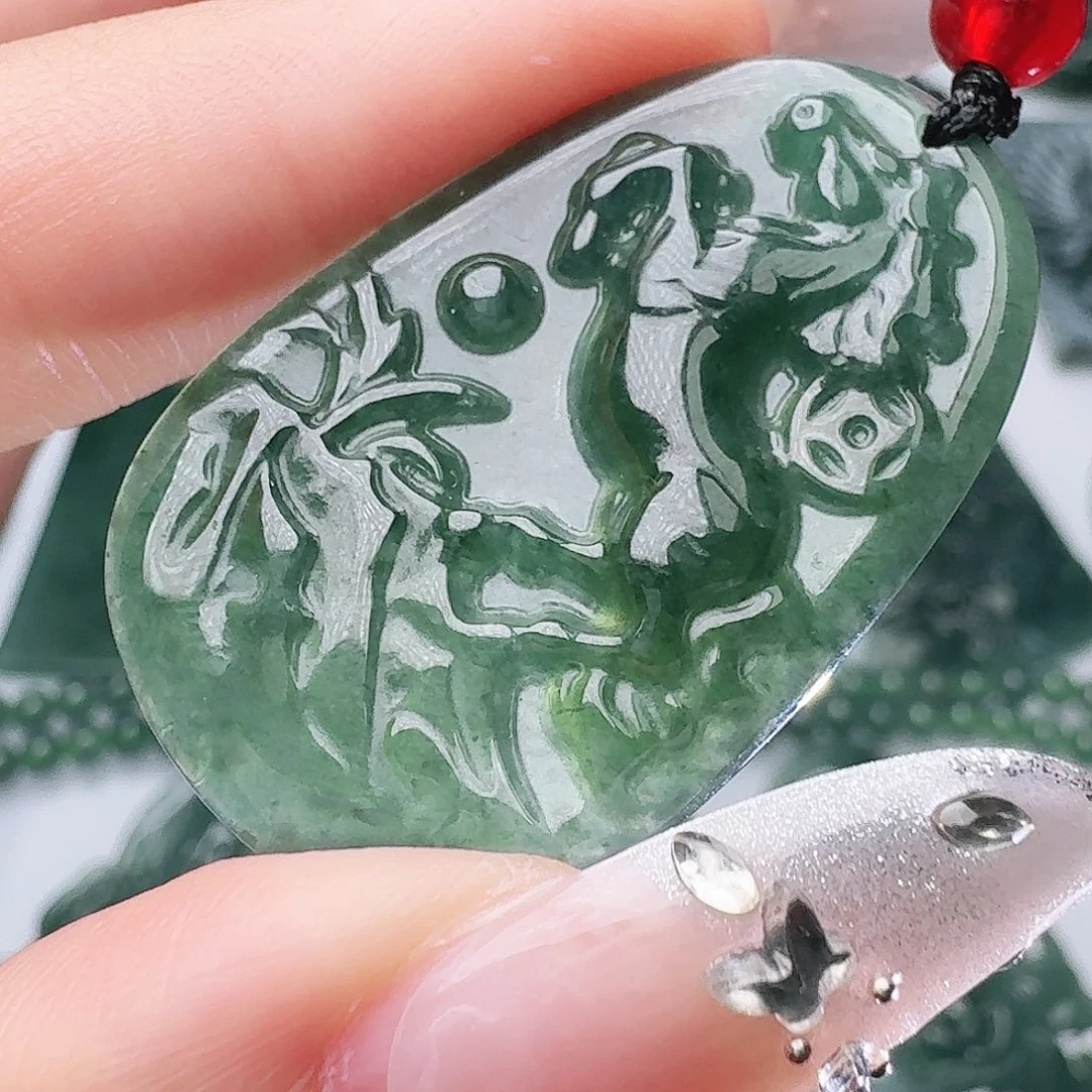 翡翠未镶嵌颈饰天然的A货翡翠多样性发其一