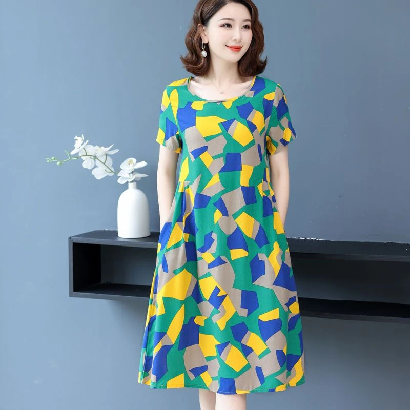 棉绸连衣裙女妈妈装新款夏天中老年裙子大码宽松遮肚子气质碎花裙
