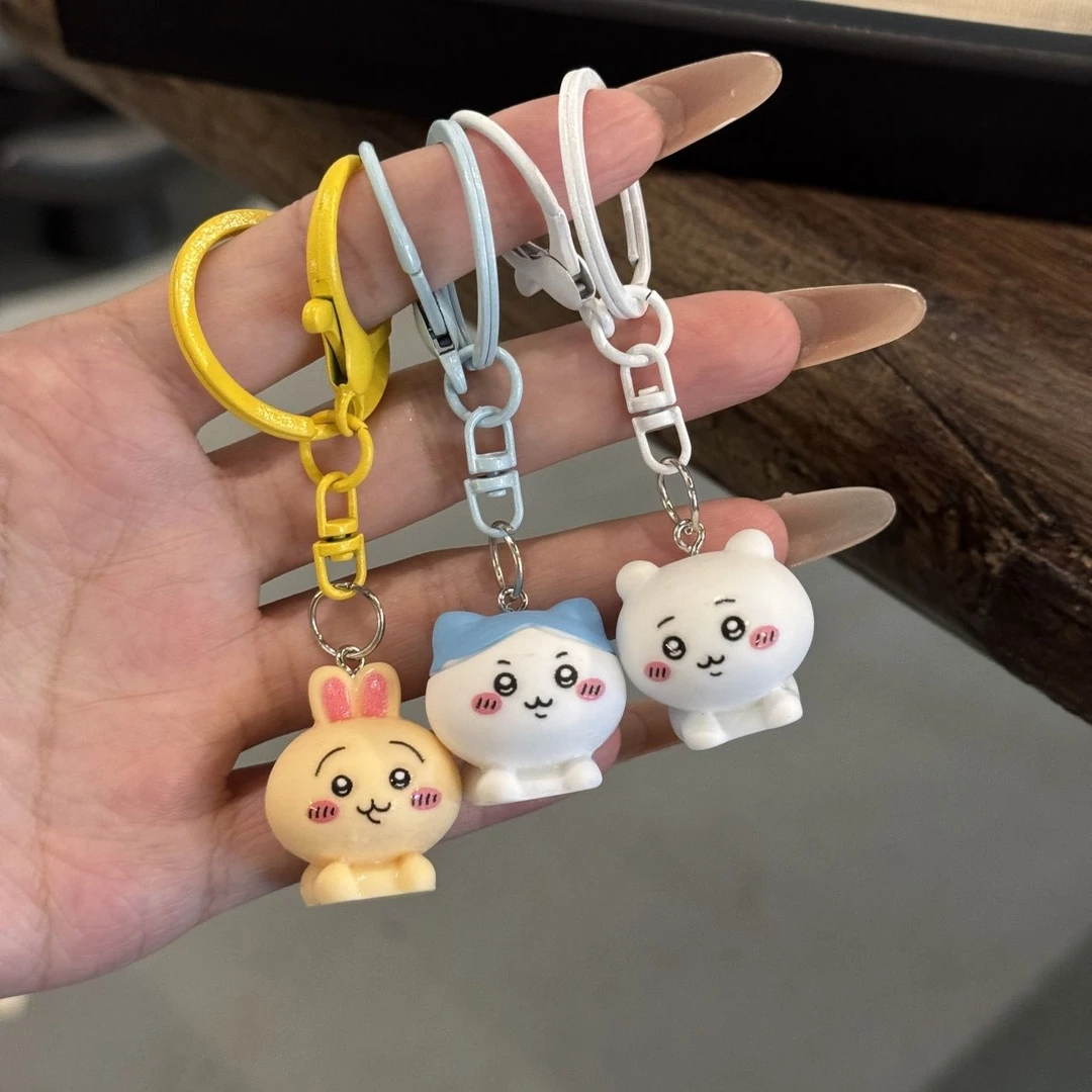 可爱公仔chiikawa吉伊小八挂件卡通包包情侣闺蜜钥匙扣吊坠挂饰
