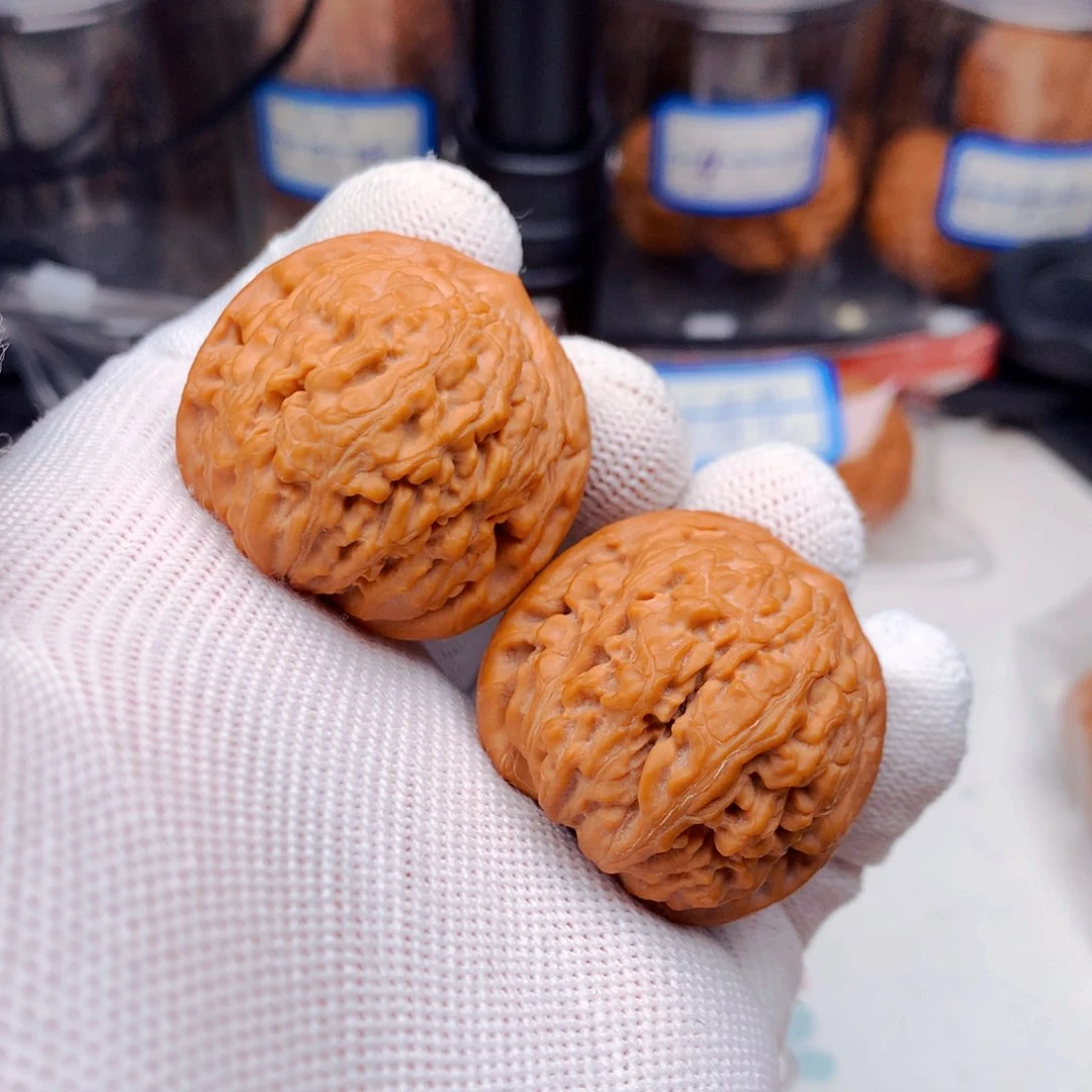 文玩核桃吊坠阿*力核桃