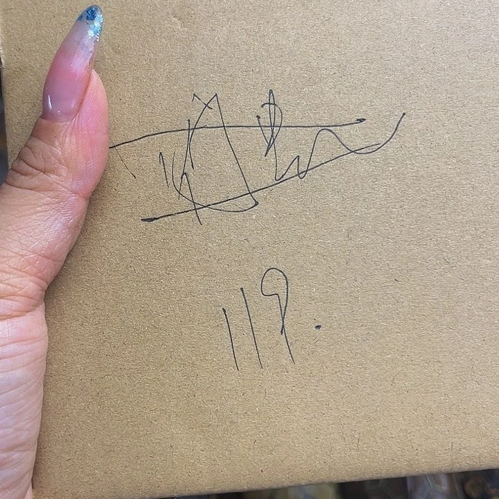 【闪购商品】有机玻璃Z****N