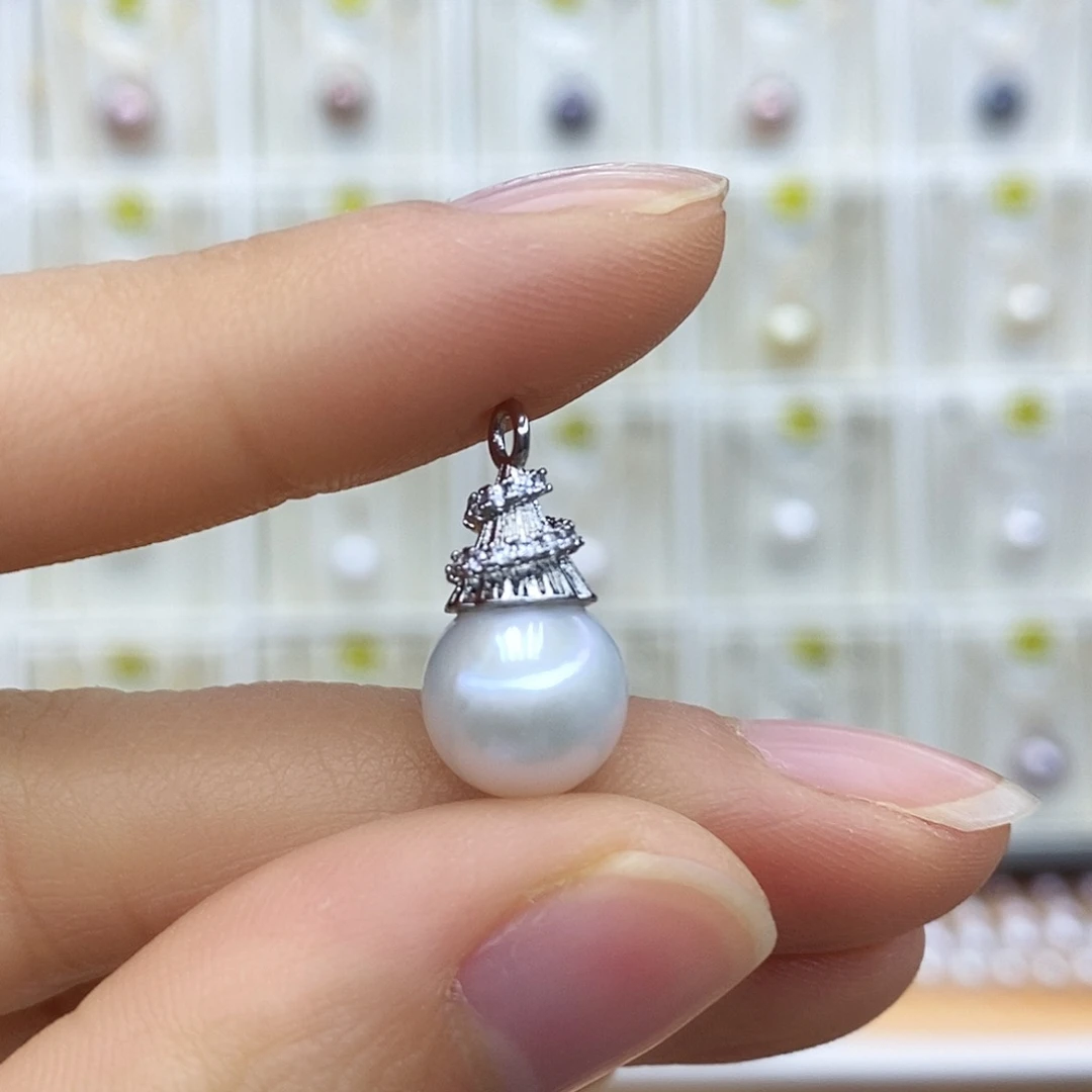 淡水珍珠吊坠(赠链)未镶嵌