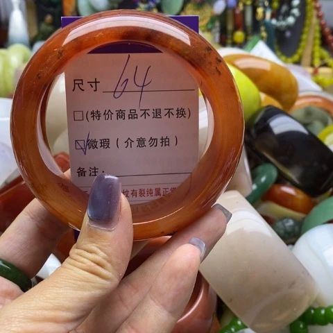 未镶嵌手镯石英质玉
