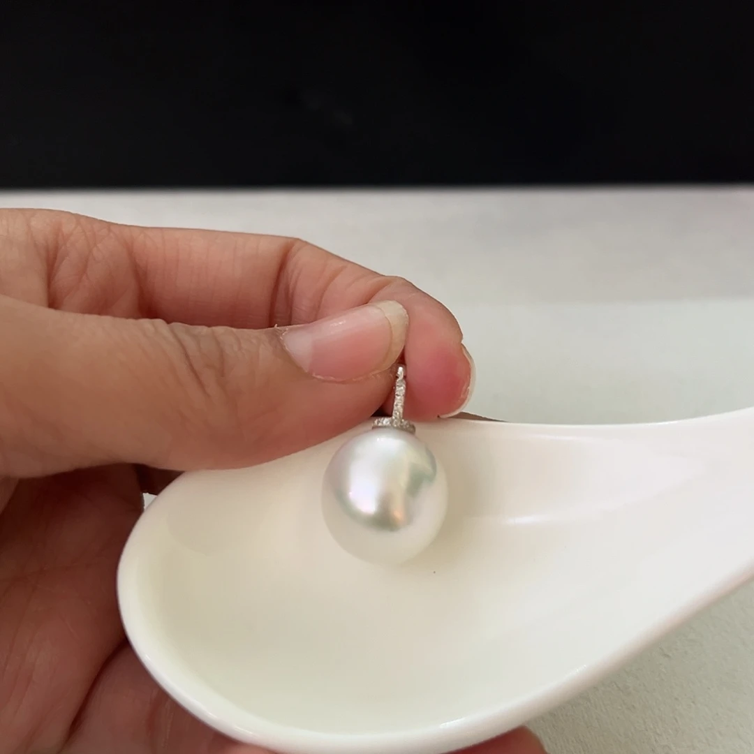 k***梁颈饰海水珍珠18K金镶嵌澳白14.5
