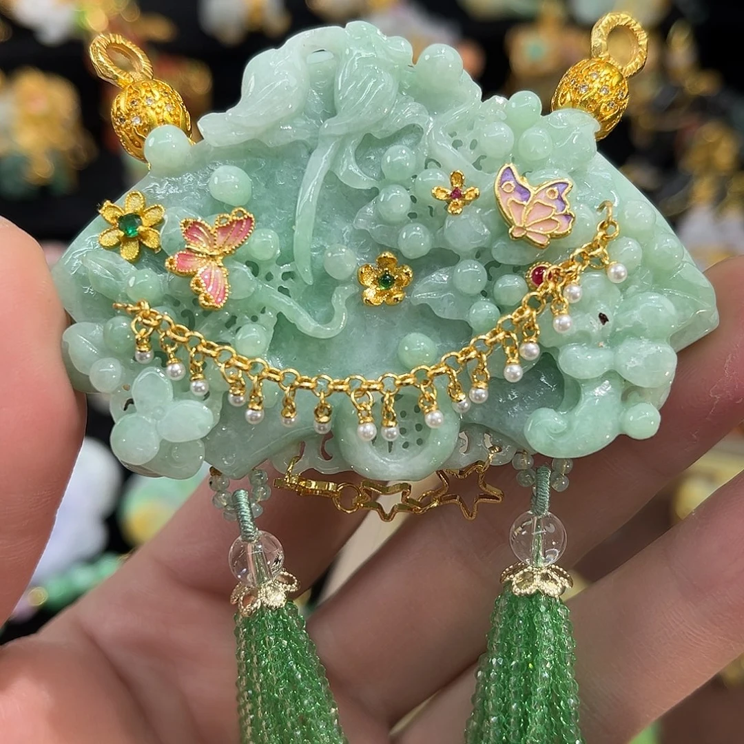 翡翠合金吊坠(赠链)国风