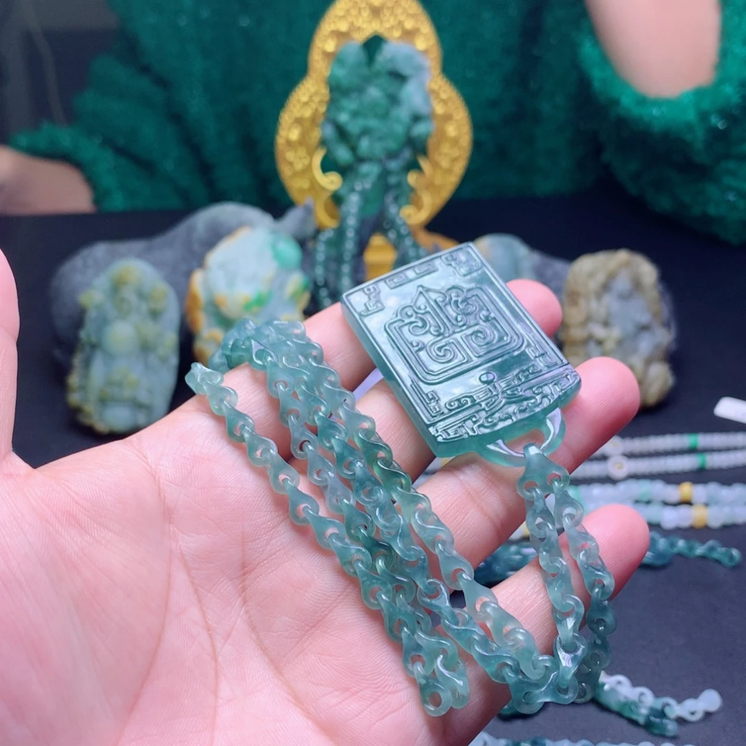 用***7定制翡翠未镶嵌翡翠