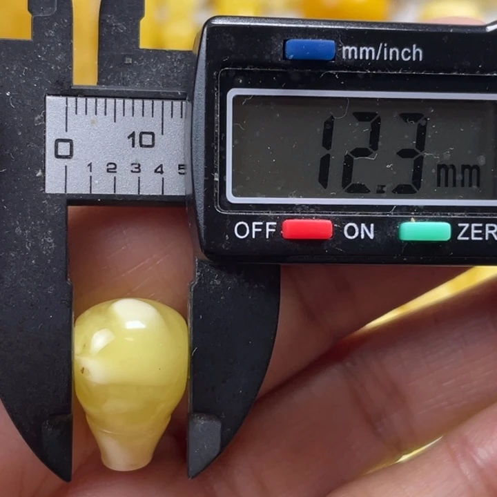 蜜蜡未镶嵌裸石20杂