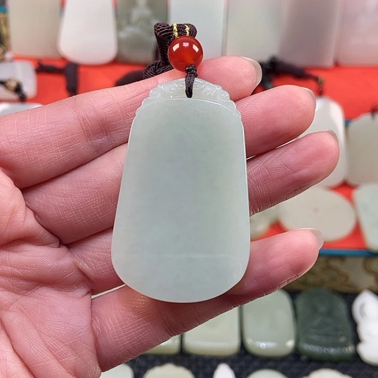 【闪购商品】颈饰未镶嵌和田玉