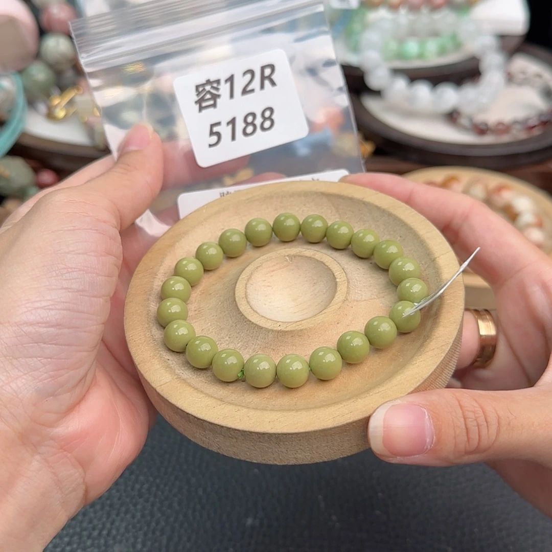 【闪购商品】未镶嵌手链石英质玉A****6r5188