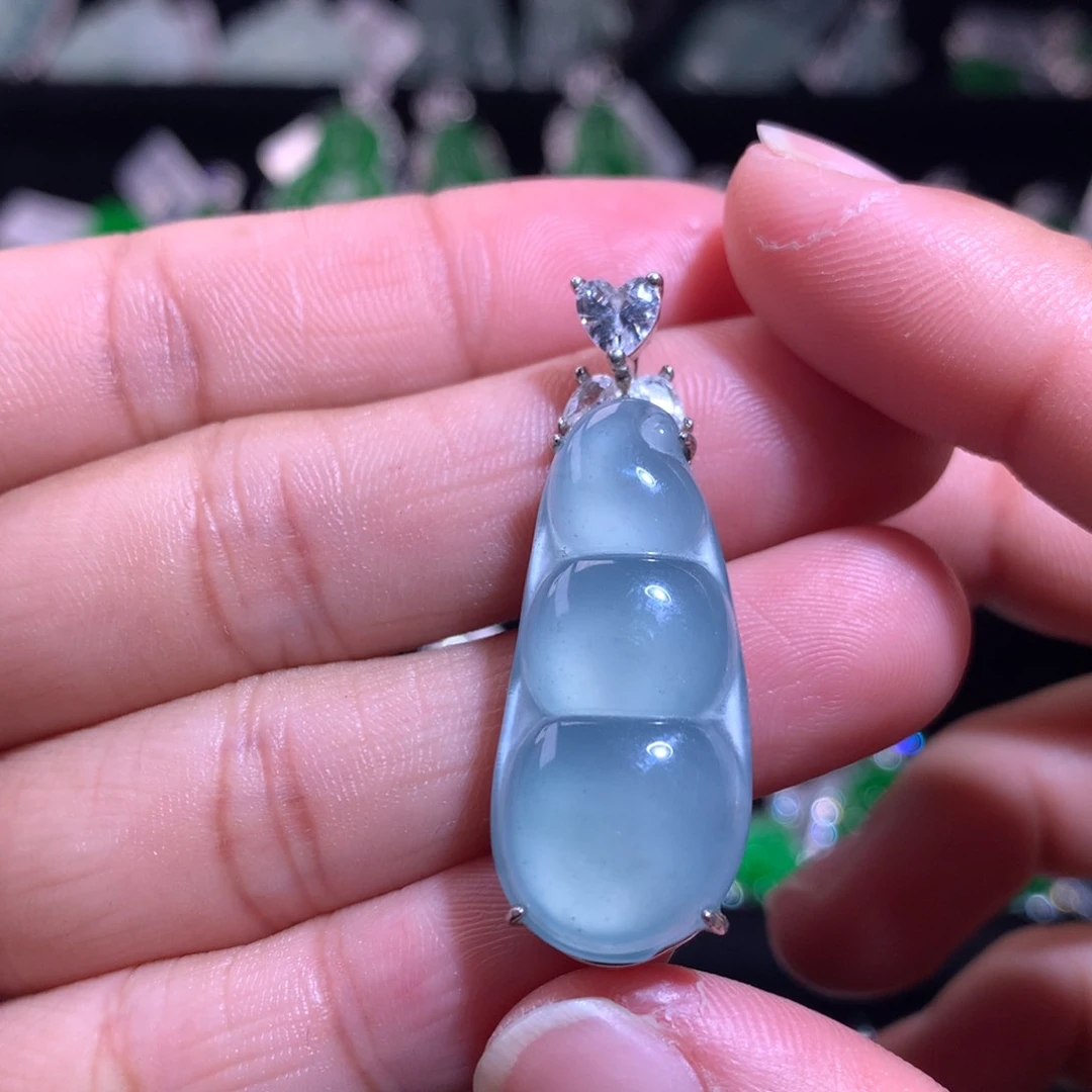 【闪购商品】颈饰银S925镶嵌翡翠