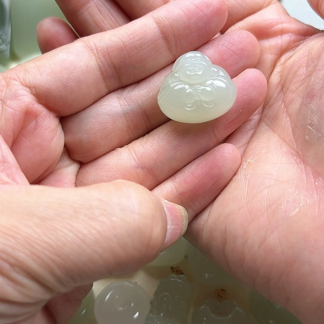 和田玉挂件未镶嵌