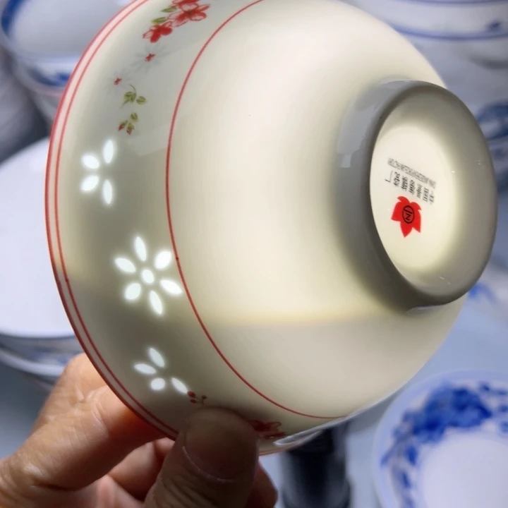 壶五寸两个红花玲珑陶瓷