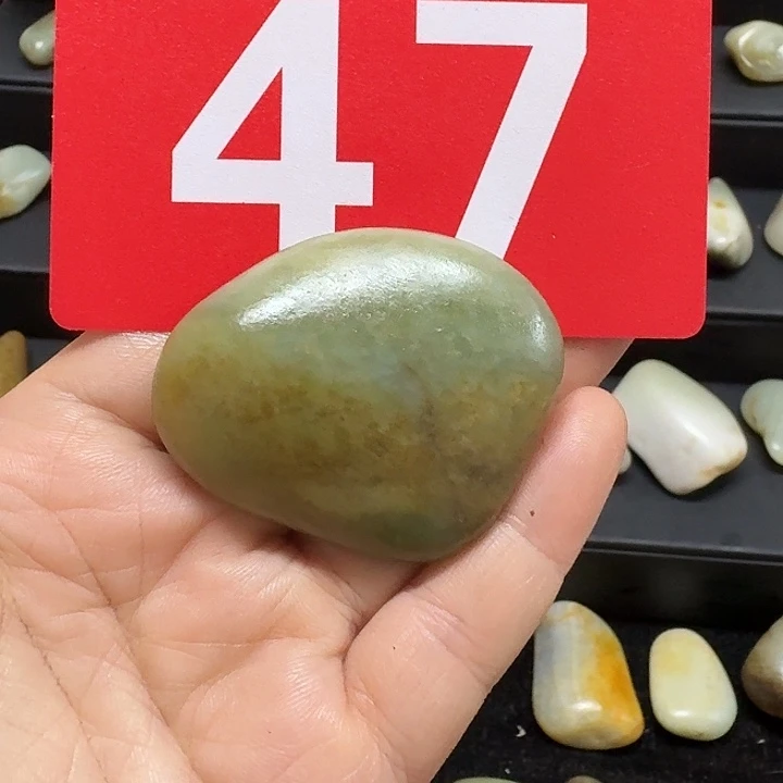 和田玉（糖玉）未镶嵌挂件