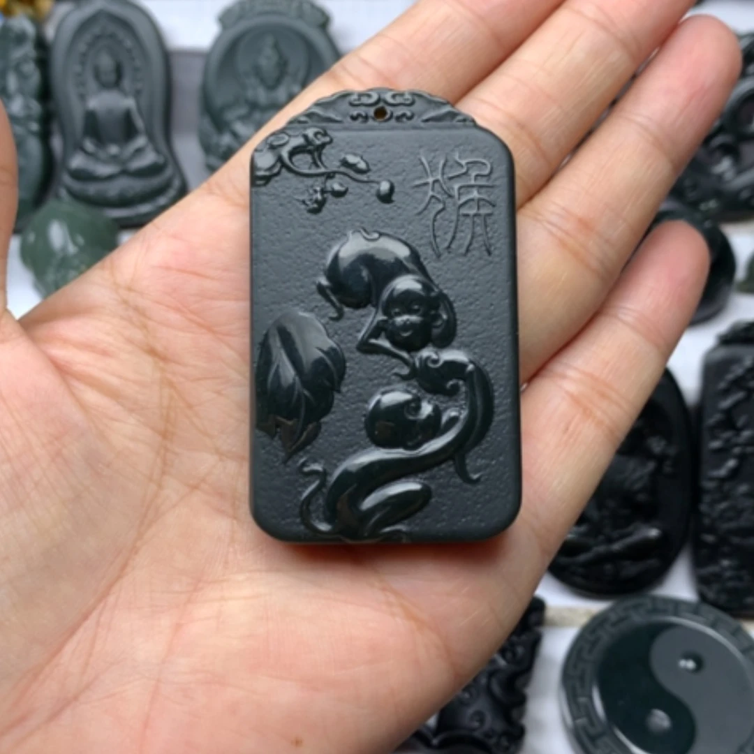 【闪购商品】颈饰未镶嵌和田玉双面雕刻