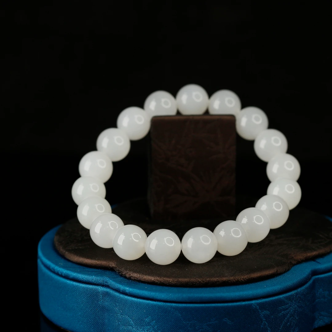 17和田玉白玉手串/300663保利厦门拍卖