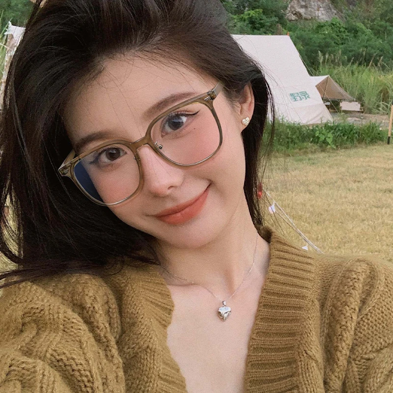 新款素颜近视眼镜女可配度数橄榄绿眼镜框高级感大脸显瘦平光镜架