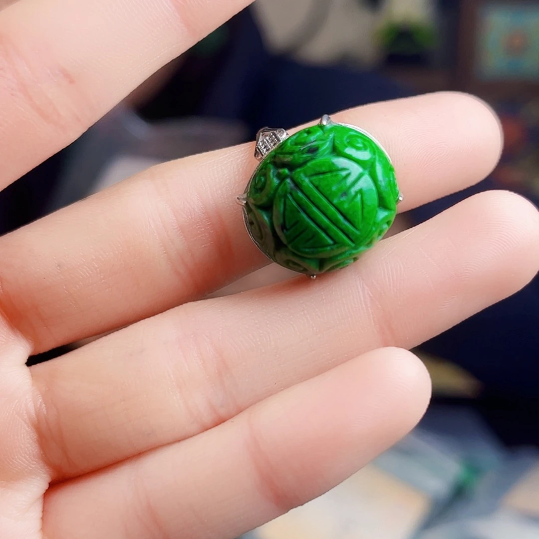 颈饰银S925镶嵌翡翠多样性