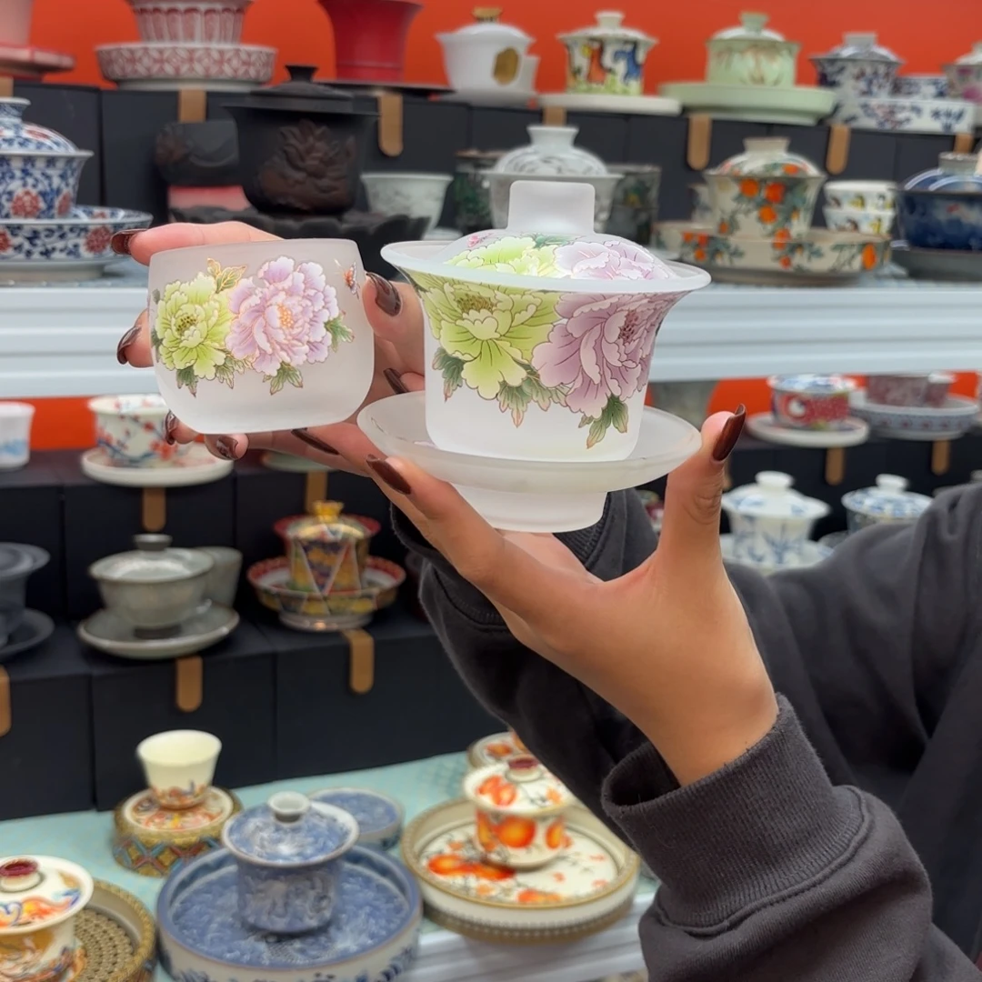 悬停车辆在停盘的同时