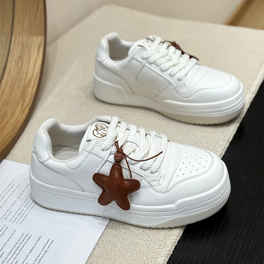 真皮潮流洋气厚底星星小白鞋女2025新款秋季小众时尚百搭超火板鞋