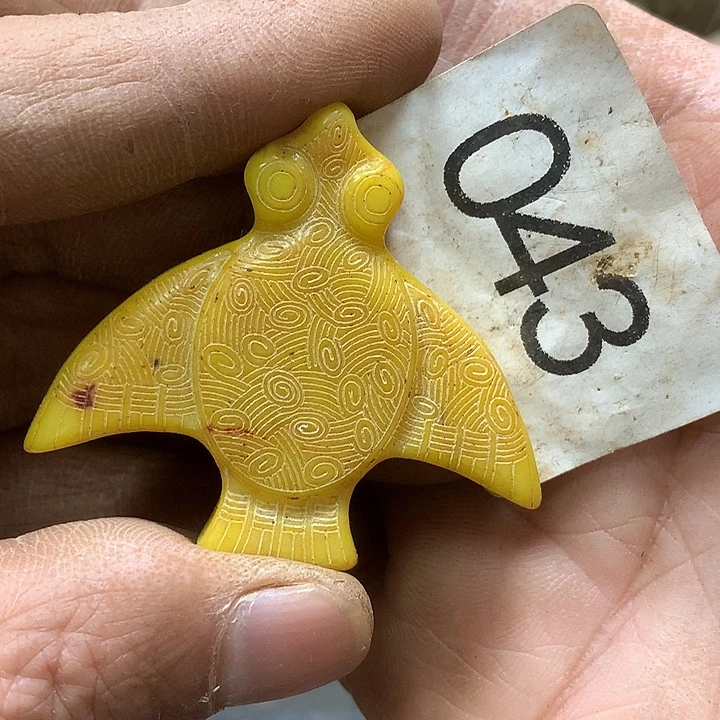 未镶嵌和田玉挂件