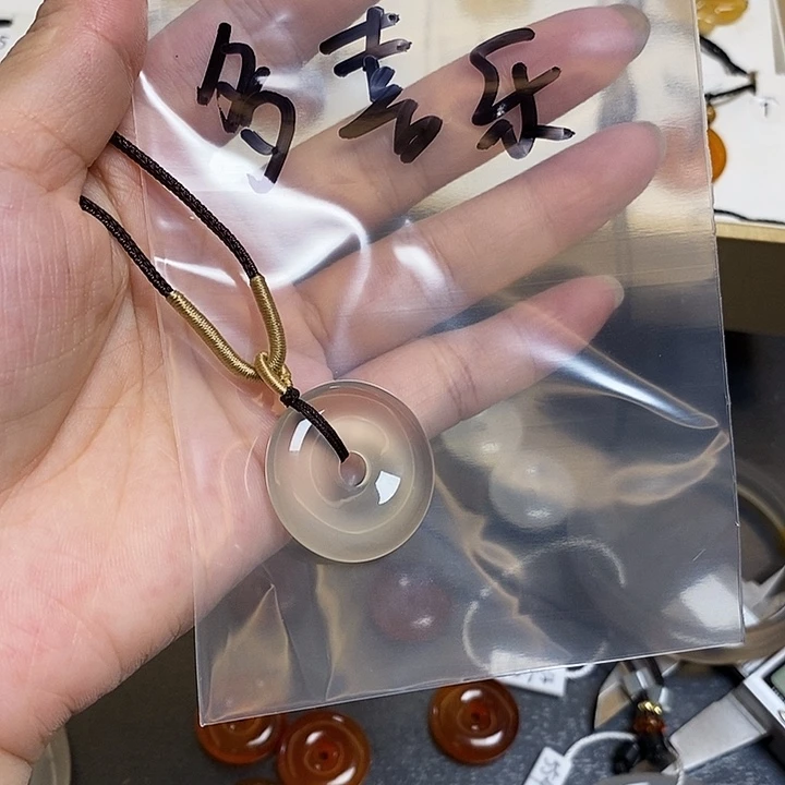 多***乐未镶嵌玛瑙/玉髓珠宝半成品