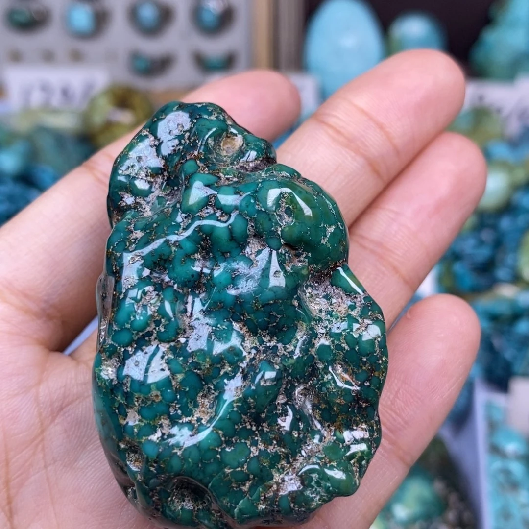 绿松石未镶嵌颈饰